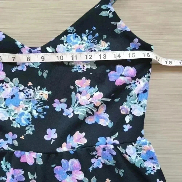 Derek heart black and floral sleeveless romper size large juniors - Picture 4 of 11